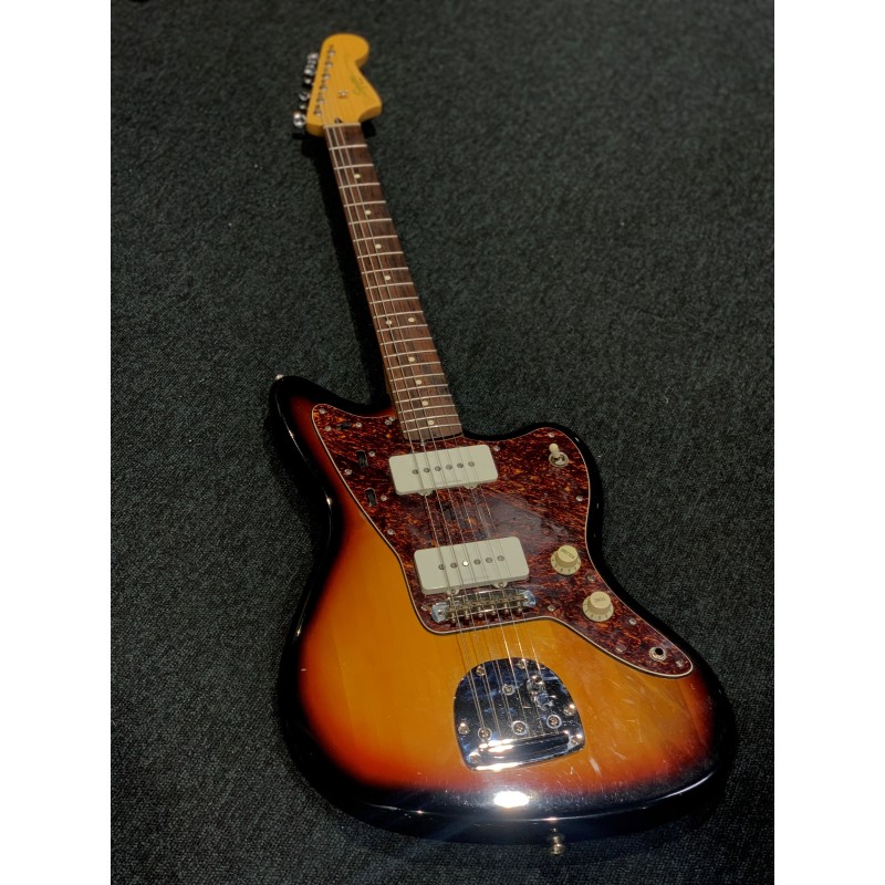 Guitare Electrique Occasion SQUIER Vintage Modified Jazzmaster 3ts - Macca Music Guitare Electrique Occasion SQUIER Vintage Modified Jazzmaster 3ts - Macca Music