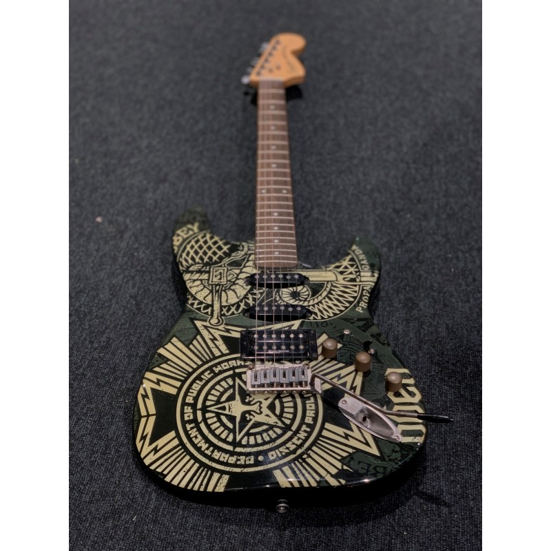 Guitare électrique Occasion SQUIER Strat Propaganda Obey - Macca Music